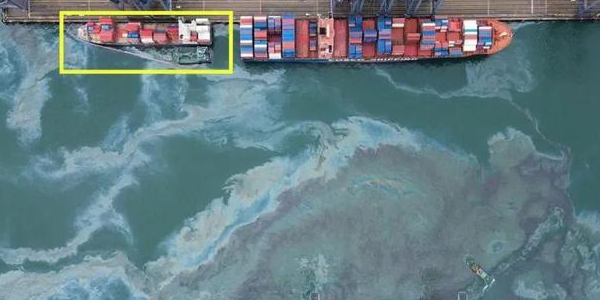 香港葵涌集装箱码头一艘集装箱船加油时代爆发走漏！！