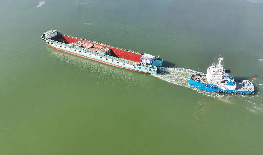 黄金水道”空箱调运顺遂完成首航，，潍坊港区“：：：恿恕蓖ǖ涝偬硇露